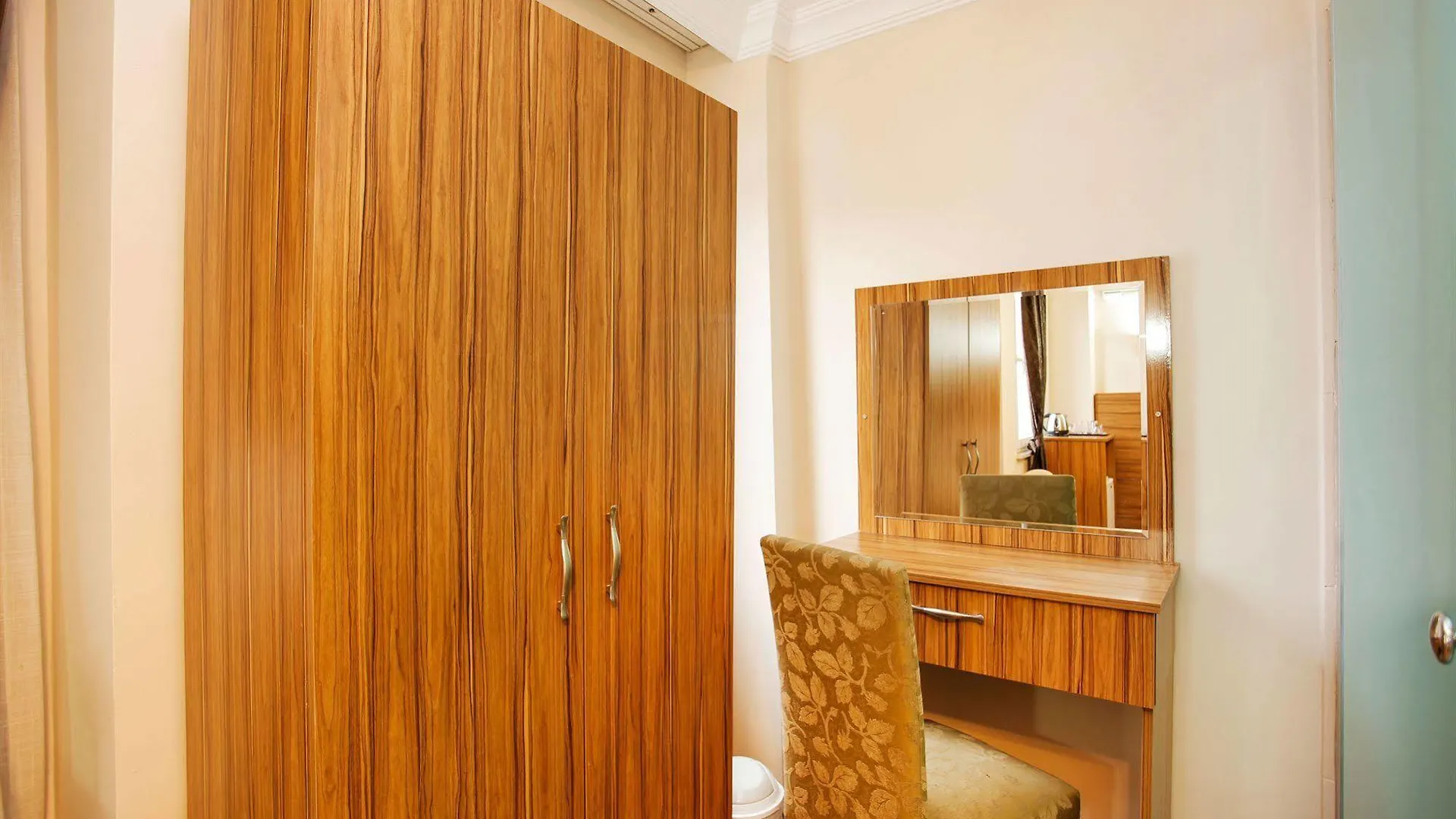 Casa Mia Hotel Стамбул