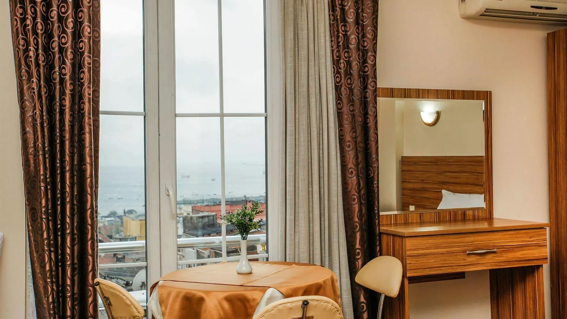****  Casa Mia Hotel Стамбул Турция